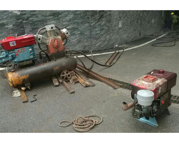 �����ѹ��